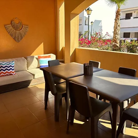 Apartment Bajo Con Jardin A Pie De Playa Y Piscina Comunitaria Con Jacuzzi *