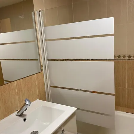 Bajo Con Jardin A Pie De Playa Y Piscina Comunitaria Con Jacuzzi * Playas de Vera